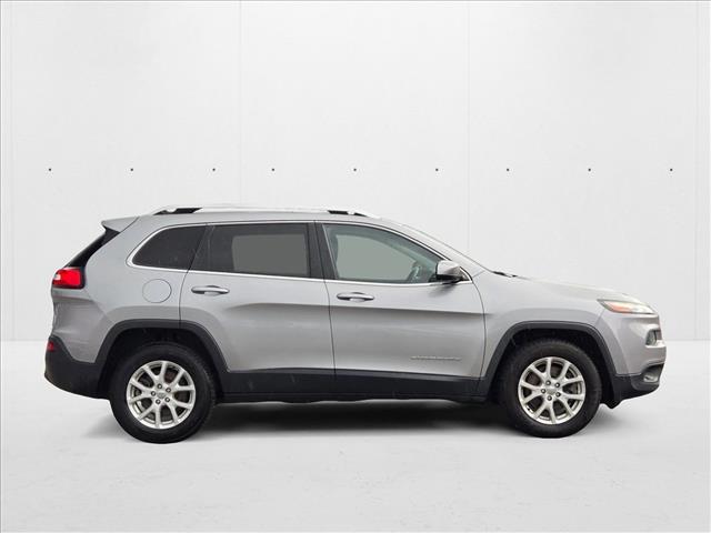 2016 Jeep Cherokee Latitude photo 4