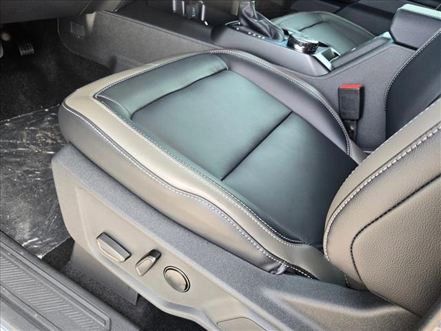 2025 Ford Bronco Outer Banks photo 3
