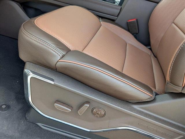 2025 Ford F-350 King Ranch photo 4