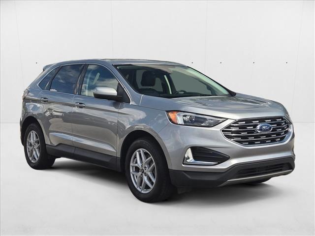 2022 Ford Edge SEL photo 3