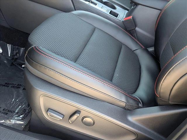 2025 Ford Escape ST-Line photo 4