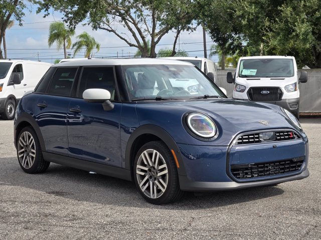 2025 Mini Cooper 4 Door Hardtop S photo 3