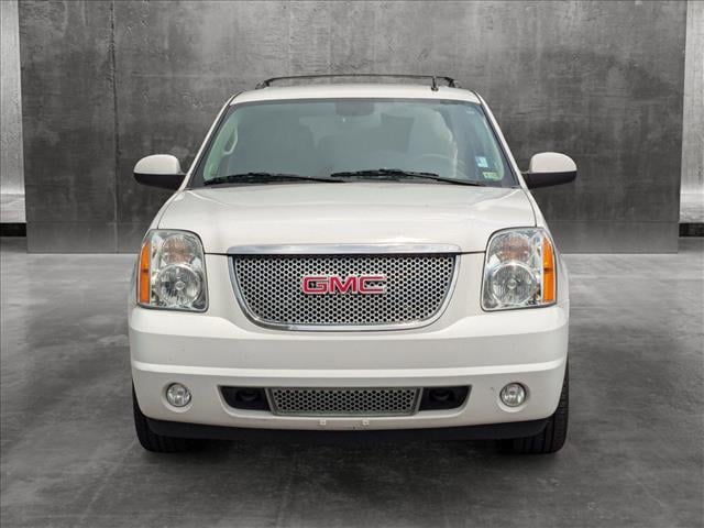 Used 2014 GMC Yukon SLE with VIN 1GKS1AE0XER166148 for sale in Saint Petersburg, FL