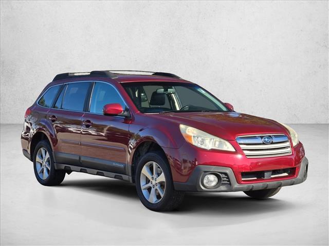 2013 Subaru Outback 3.6R Limited photo 3