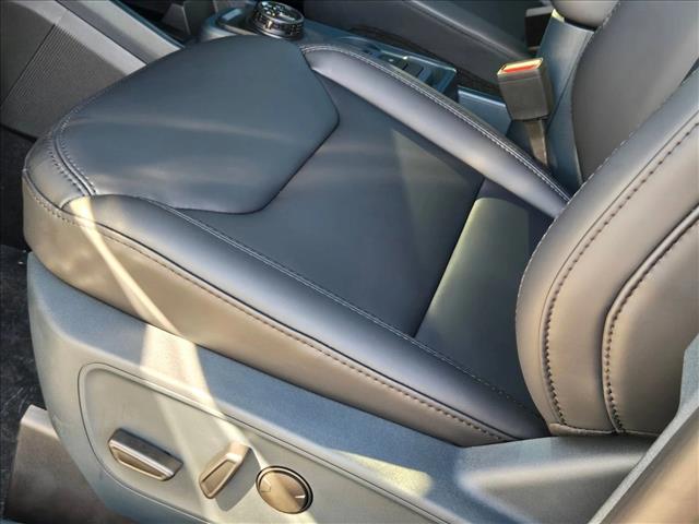 2025 Ford Maverick Lariat photo 4