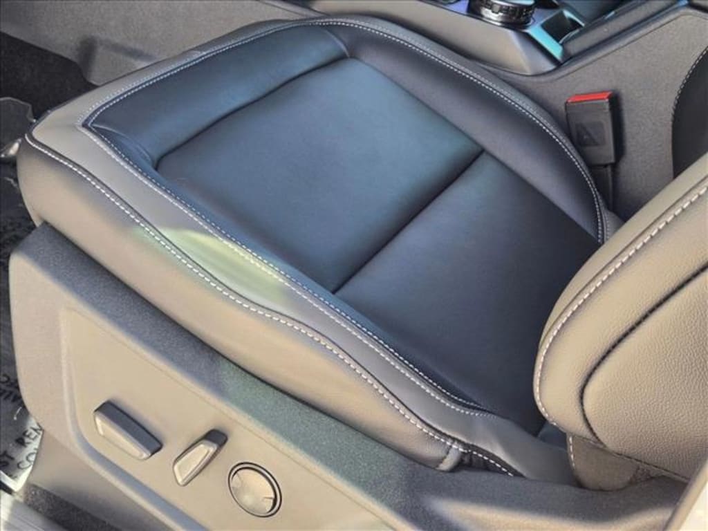 New 2026 Ford Bronco Outer Banks SUV