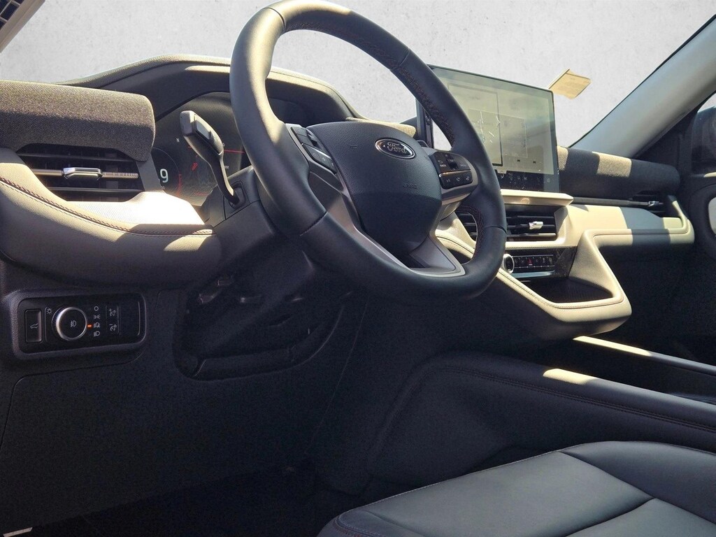 New 2026 Ford Explorer Active w/200A Pkg SUV