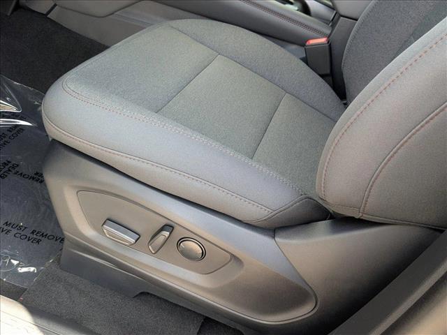 2025 Ford Explorer photo 4