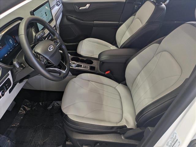 2025 Ford Escape Premium photo 3