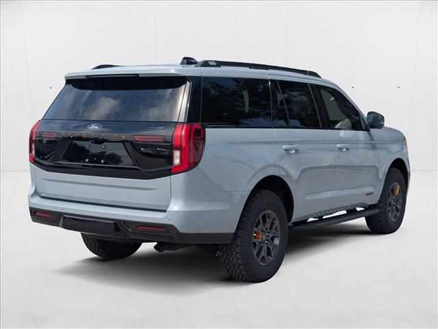 2025 Ford Expedition photo 2