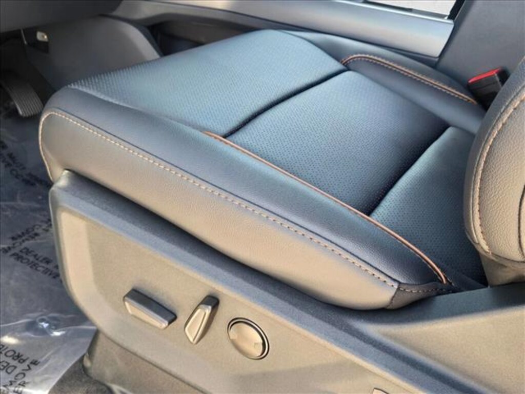 New 2026 Ford F-250 LARIAT Truck Crew Cab