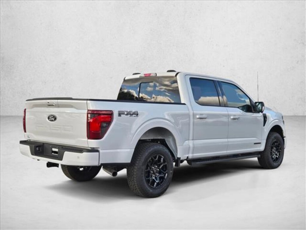 New 2025 Ford F-150 XLT Truck SuperCrew Cab