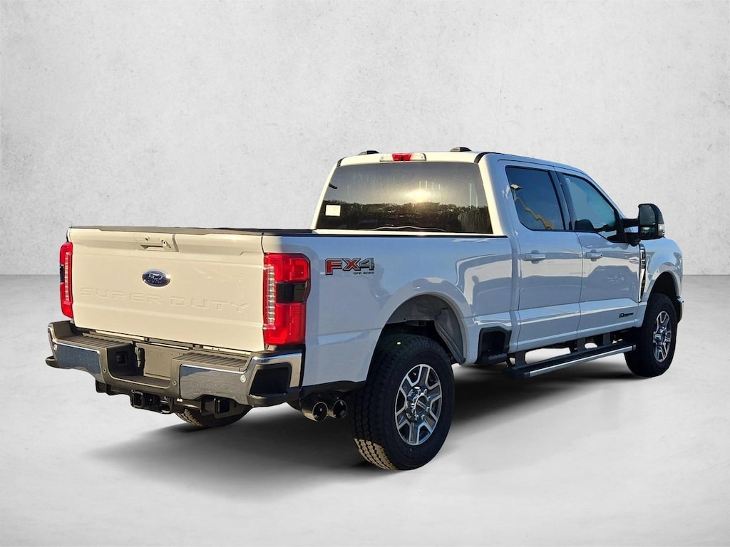 New 2026 Ford F-250 LARIAT Truck Crew Cab