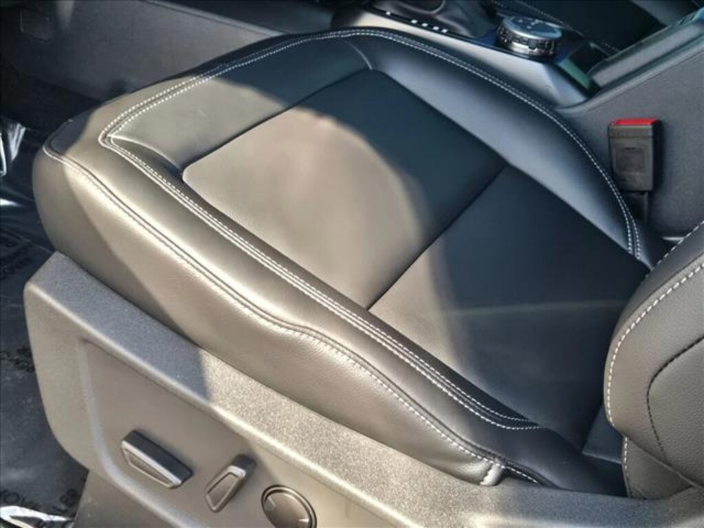 New 2025 Ford Bronco Outer Banks SUV