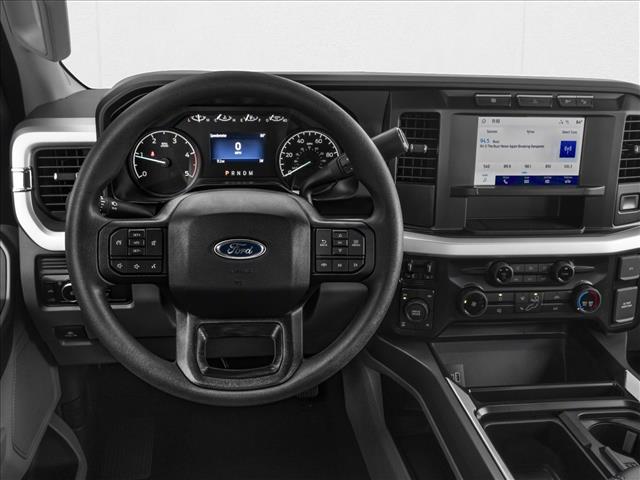 2026 Ford F-350 XLT photo 4