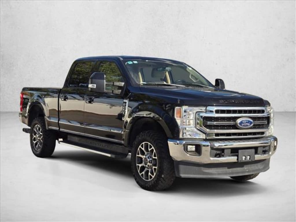Used 2020 Ford F-250 LARIAT Truck Crew Cab