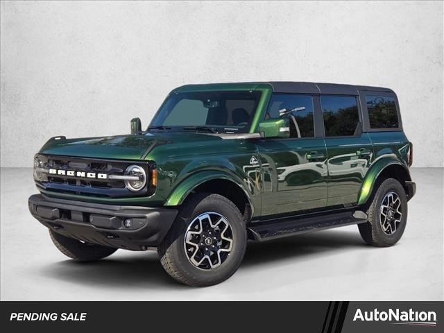 2025 Ford Bronco 4-Door Outer Banks's photo