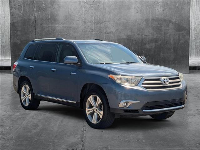 Image 3 of 2013 Toyota Highlander Limited SUV