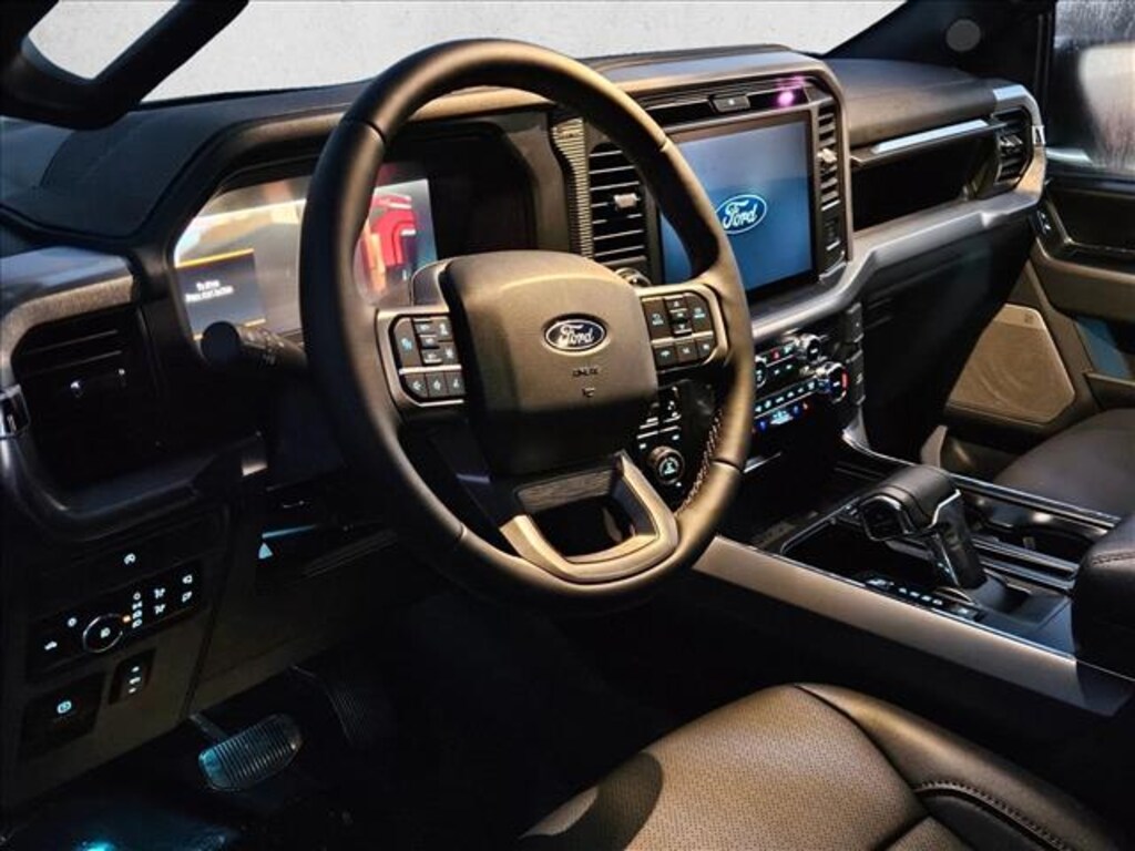 New 2025 Ford F-150 LARIAT Truck SuperCrew Cab