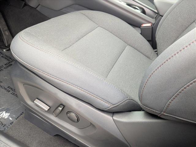 2025 Ford Explorer photo 3