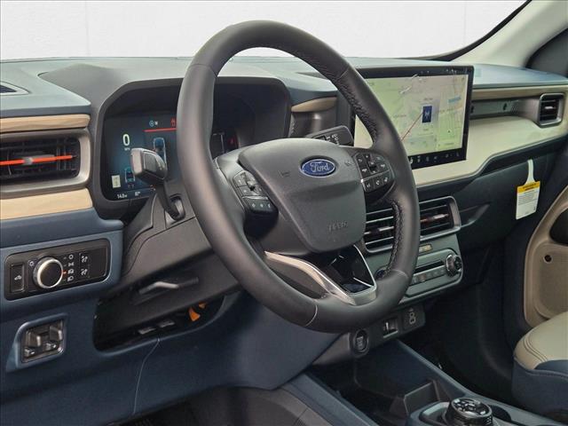 2025 Ford Maverick Lariat photo 2