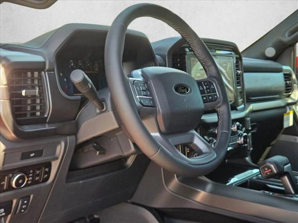 New 2026 Ford F-150 LARIAT Truck SuperCrew Cab