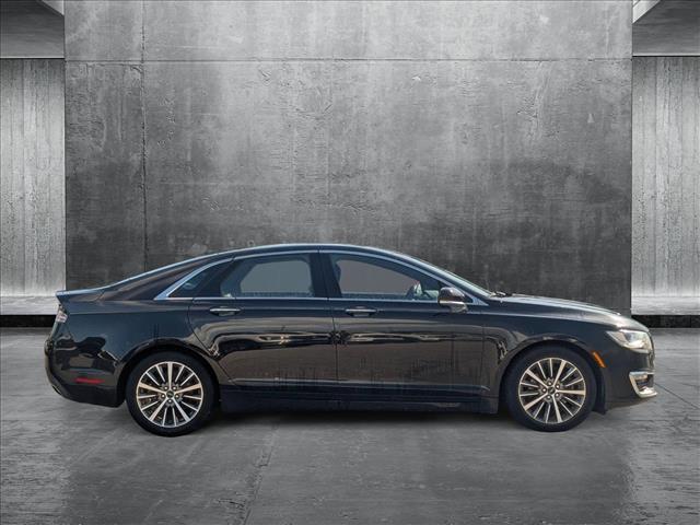 2019 Lincoln MKZ Reserve photo 4