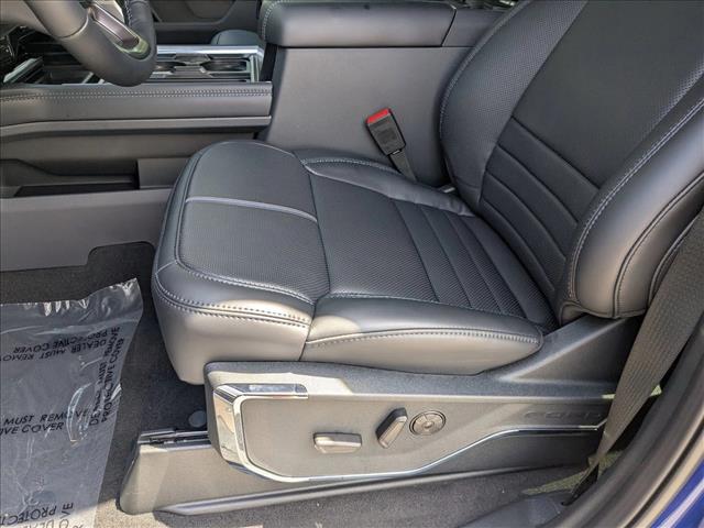 2026 Ford F-250 Platinum photo 4