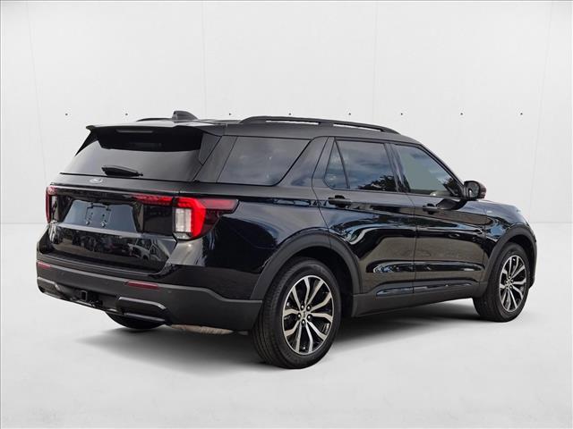 2025 Ford Explorer ST-Line photo 2