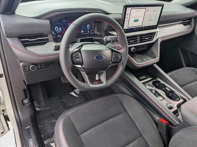 2025 Ford Explorer ST photo 3