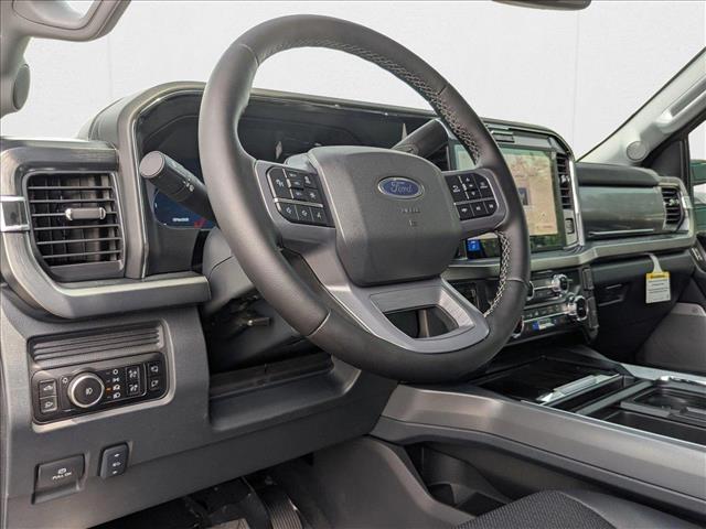 2025 Ford F-250 Lariat photo 3