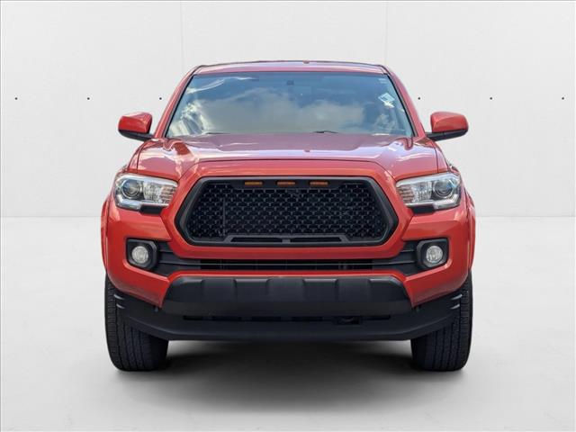 2017 Toyota Tacoma SR5 Double Cab V6 photo 2