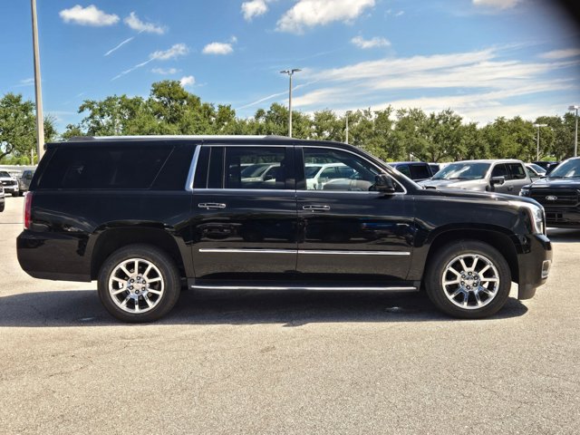 2020 Gmc Yukon XL Denali photo 4
