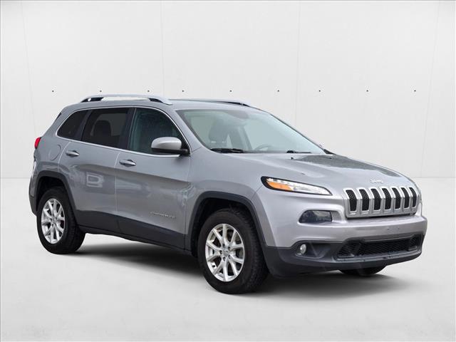2016 Jeep Cherokee Latitude photo 3