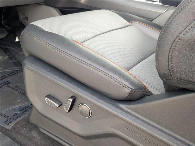 2025 Ford F-150 Lariat photo 4