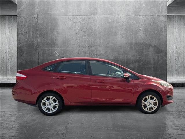 2016 Ford Fiesta SE photo 3