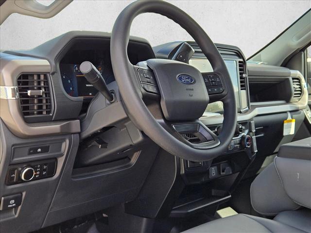 2025 Ford F-150 XL photo 3