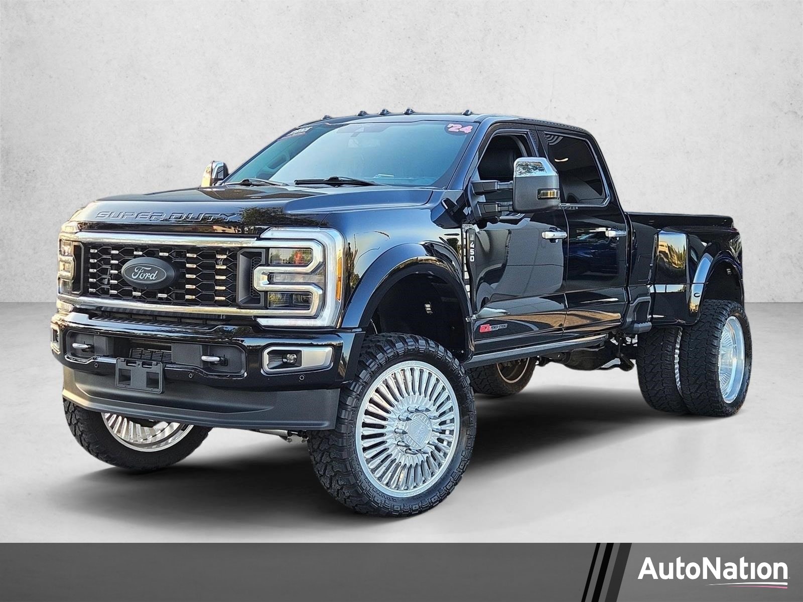 2024 Ford F-450 Limited 4x4 Crew Cab 8' Box DRW's photo