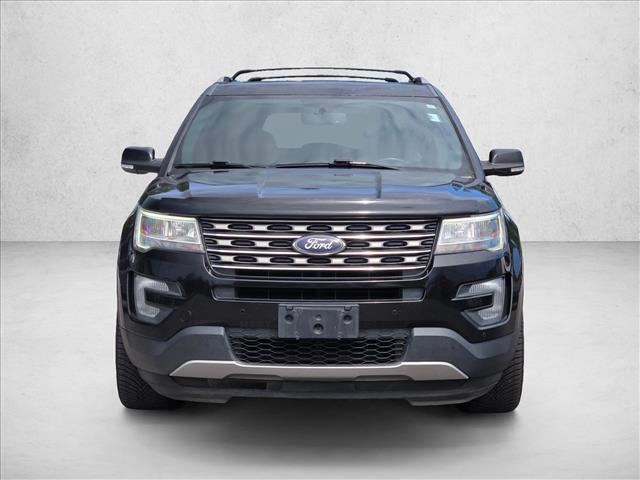 2017 Ford Explorer XLT photo 2