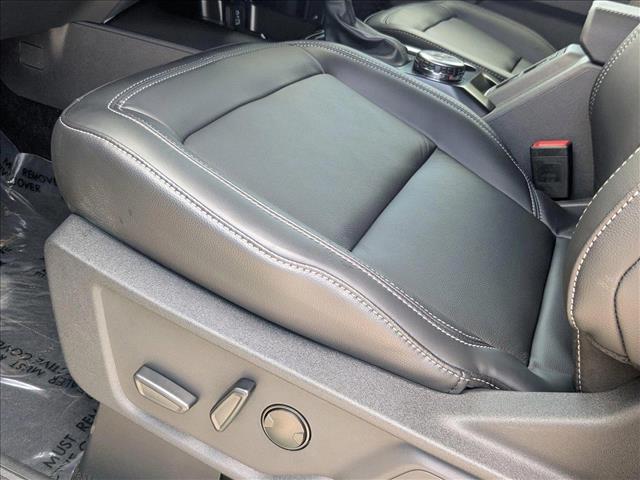 2025 Ford Bronco Outer Banks photo 4