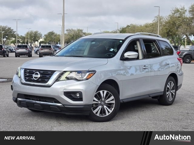 2018 Nissan Pathfinder SV