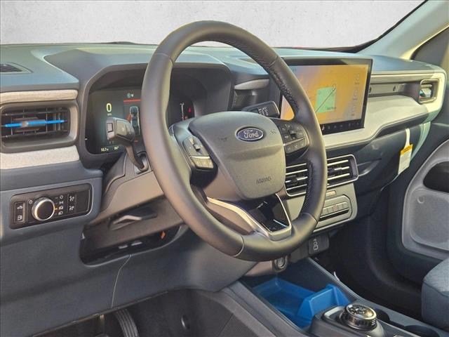 2025 Ford Maverick XLT photo 2