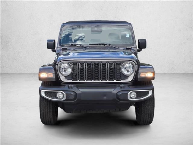 2024 Jeep Gladiator Sport S photo 2