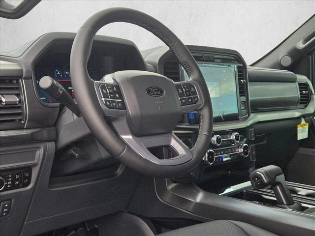 2025 Ford F-150 Lariat photo 3