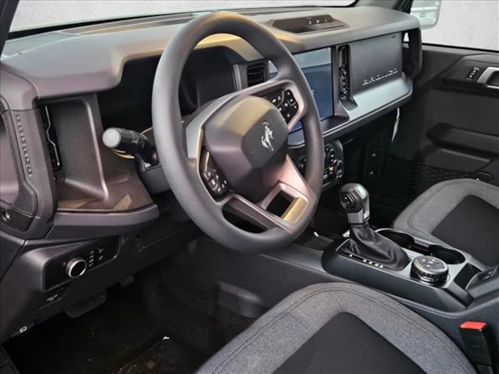 New 2025 Ford Bronco Base SUV