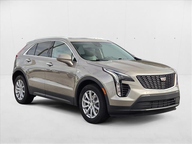 2023 Cadillac XT4 Luxury photo 3