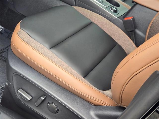 2025 Ford Bronco Sport Outer Banks photo 3