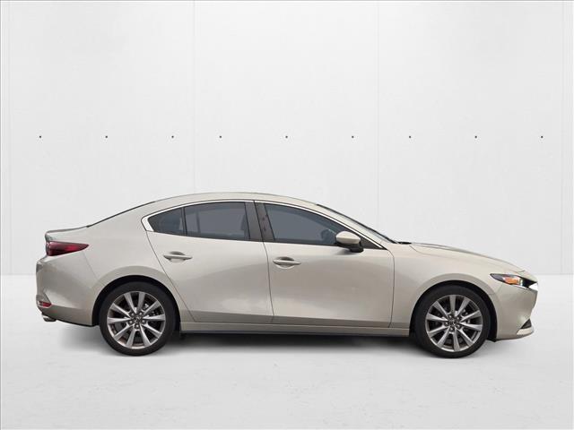 2022 Mazda Mazda3 Sedan Select photo 4