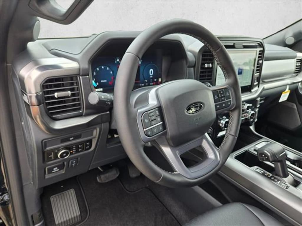 New 2026 Ford F-150 LARIAT Truck SuperCrew Cab