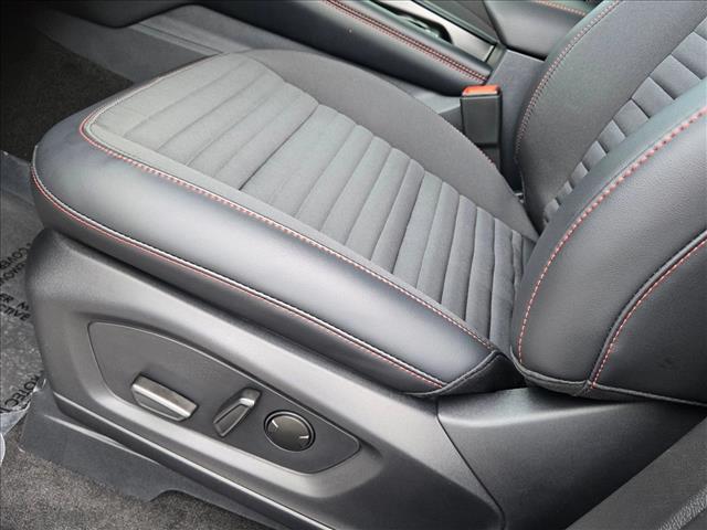 2025 Ford Explorer ST-Line photo 4